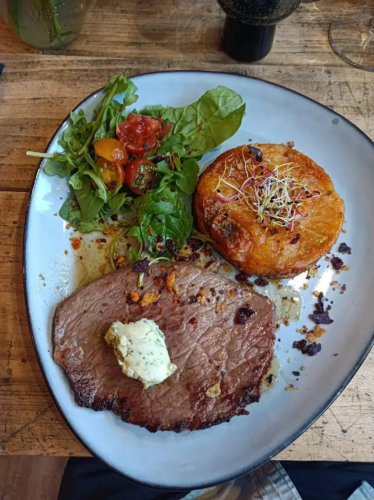 Au Comptoir de Gy_Saint-Éloy-de-Gy_slider_image_2