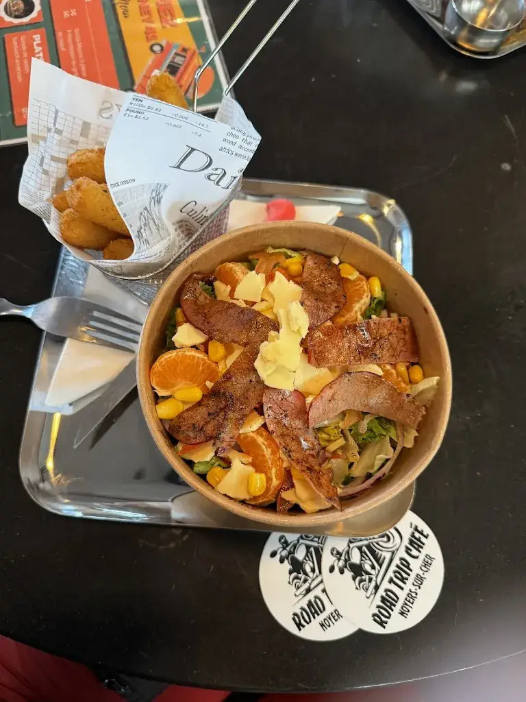 The Girl On A Bike_Road Trip café_Noyers-sur-Cher_review