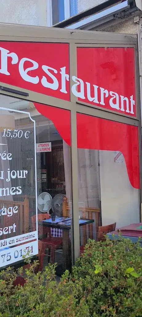 Surfing Manbearpig_L'Embarcadère_Saint-Aignan_review