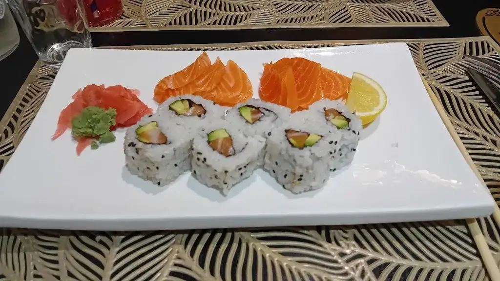 Sushi sando_Saint-Aignan_slider_image_3