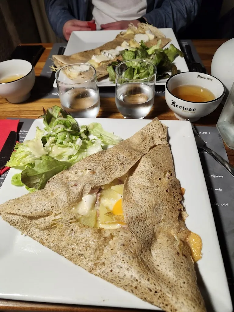 Laura Photos_Au Bigouden_Saint-Aignan_review