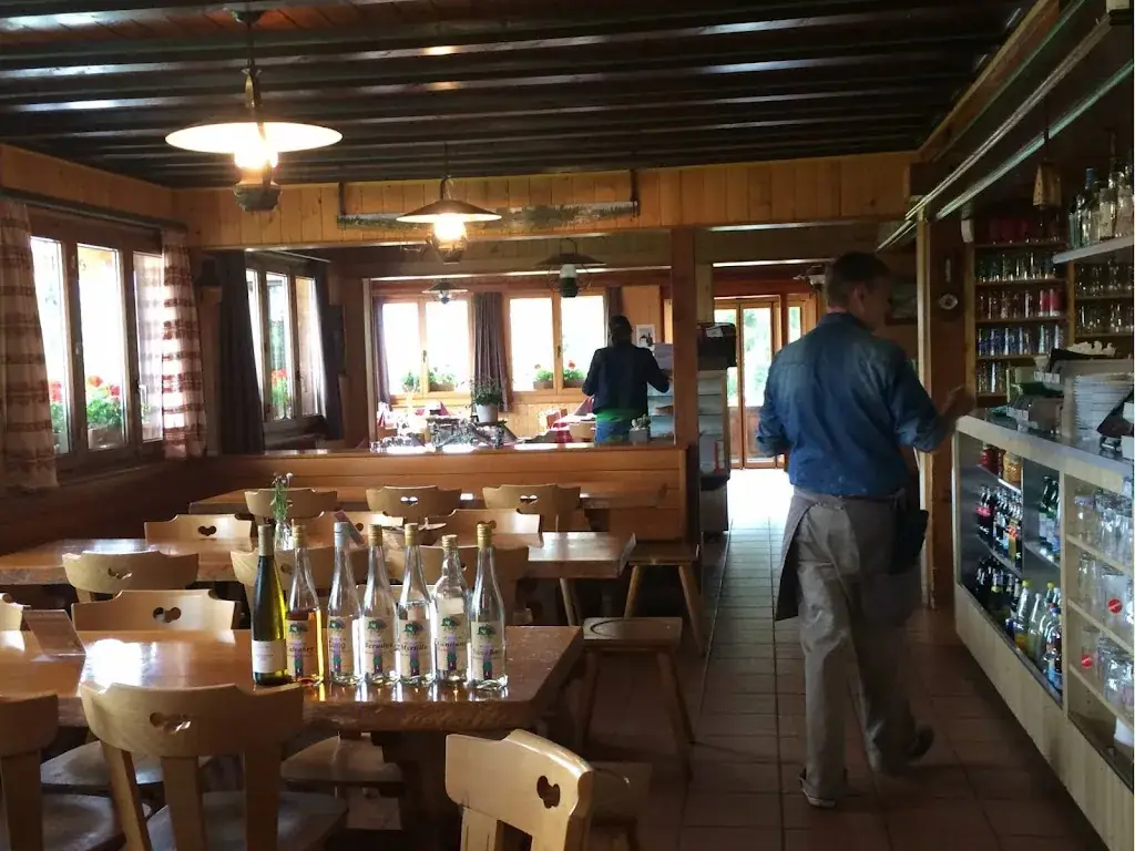 Lac des Joncs restaurante en Paccots