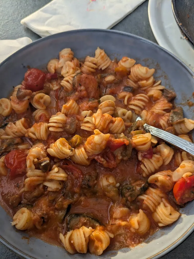 Dela Atubra_La Bergamasca Trattoria Bar Pizzeria_Nogent-le-Rotrou_review