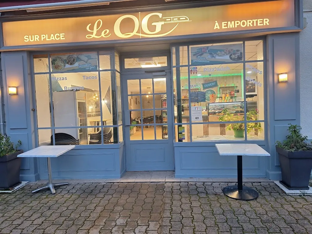 Le QG Nogent-le-Rotrou Gare restaurant in Nogent-le-Rotrou