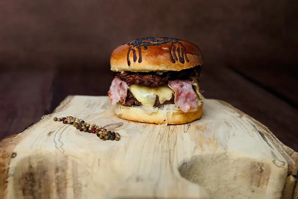 Le Facel_Margon_slider_image_1