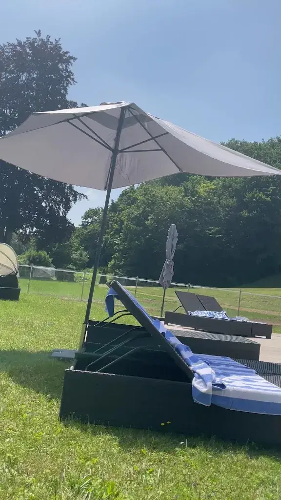 Château de Beauvois - La Maison Younan restaurant in Saint-Étienne-de-Chigny