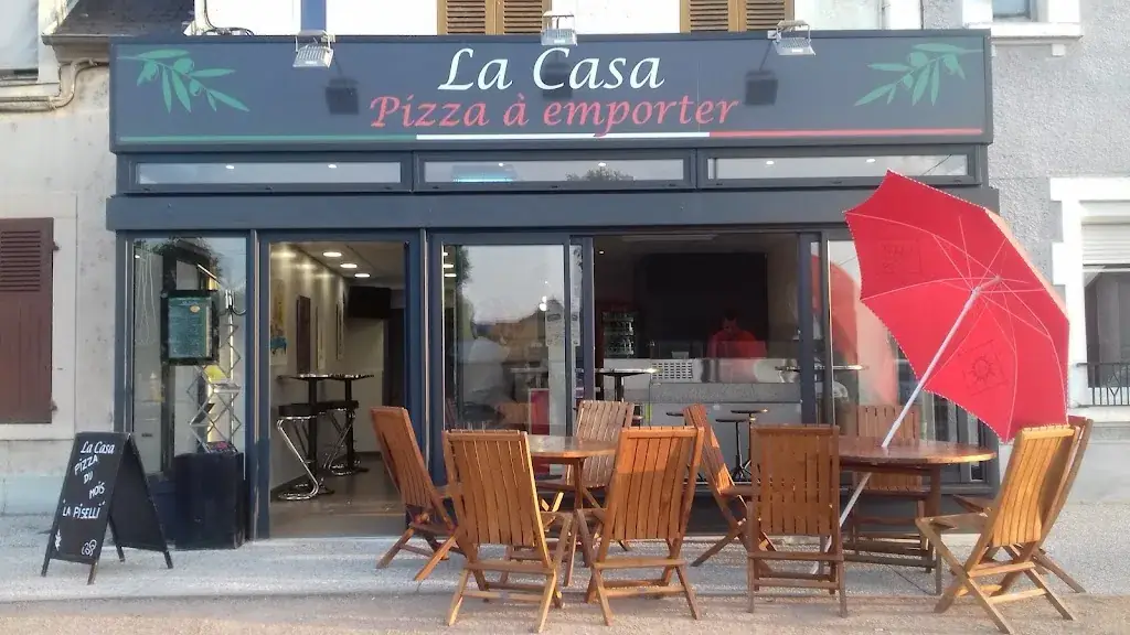 LA CASA_Saint-Amand-Montrond_slider_image_1