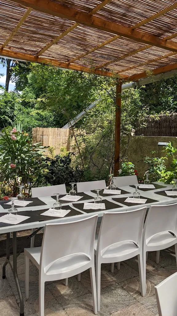 Indochine 45 Restaurant in Saint-Jean-de-la-Ruelle