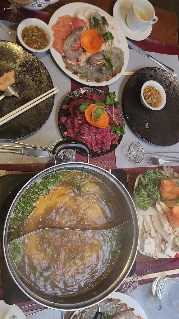 Indochine 45_Saint-Jean-de-la-Ruelle_slider_image_2