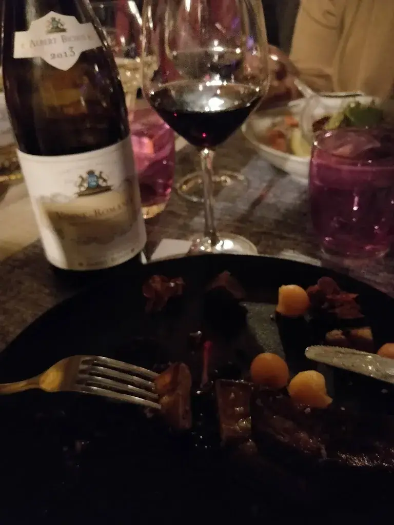 Stefanos Kopanakis_Le Vieux Moulin_Saint-Germain-du-Puy_review