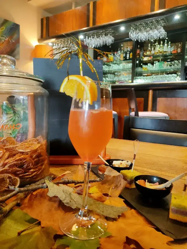 Le Vieux Moulin_Saint-Germain-du-Puy_slider_image_2