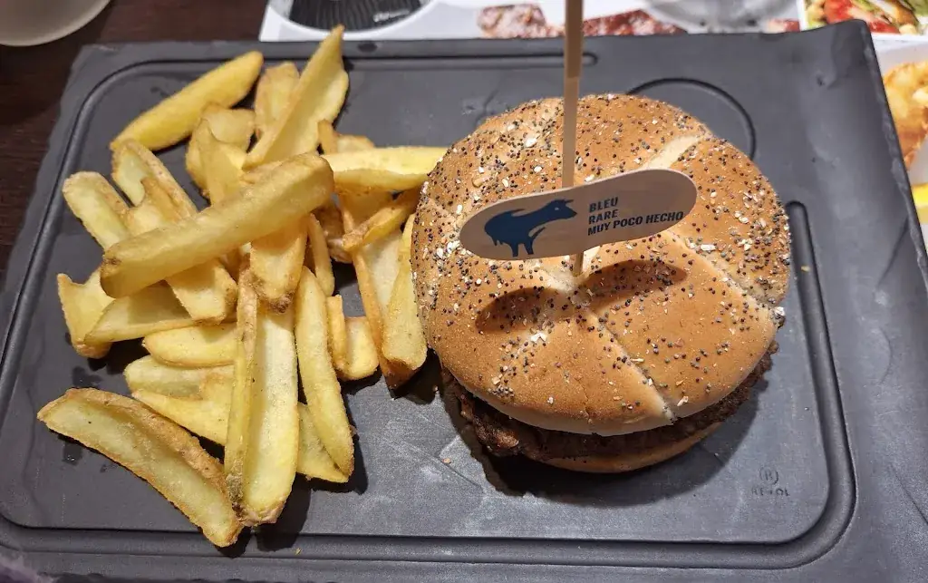 Menu_Poivre Rouge_Saint-Germain-du-Puy_image_9