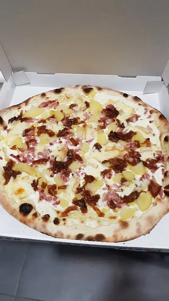 Menu_Artisanal Pizza🍕_Saint-Germain-du-Puy_image_4