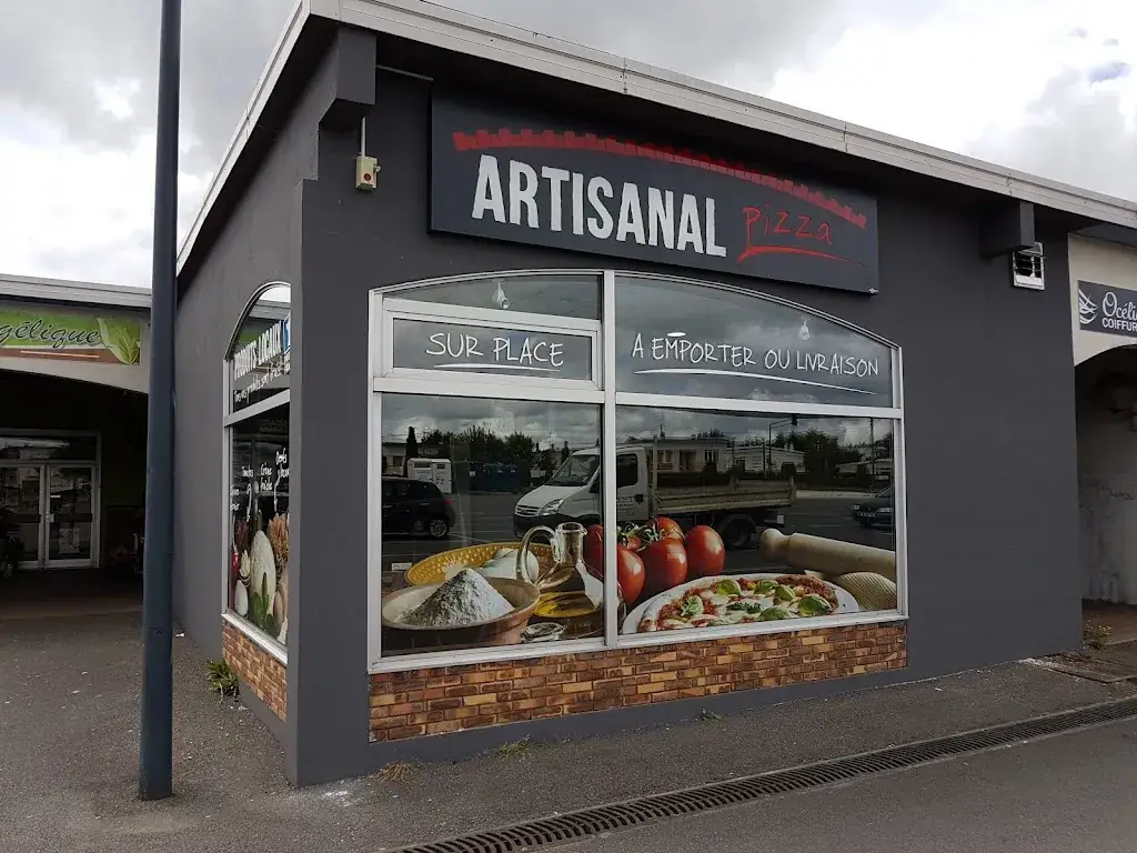 Artisanal Pizza🍕 Restaurant in Saint-Germain-du-Puy