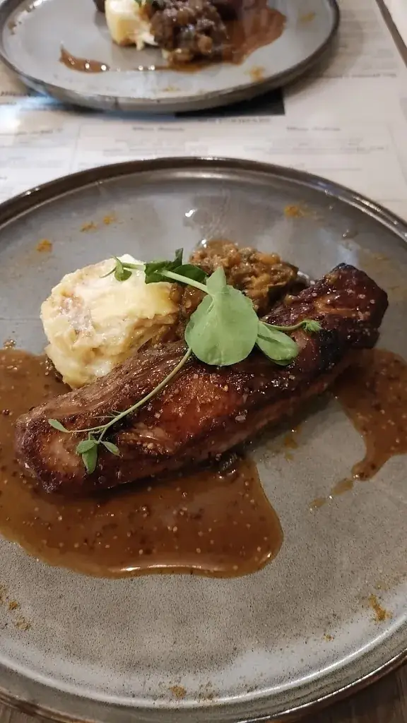 R C_Auberge Jeanne d'Arc | Restaurant Traditionnel - Traiteur | Sud Touraine_Sainte-Catherine-de-Fierbois_reseña