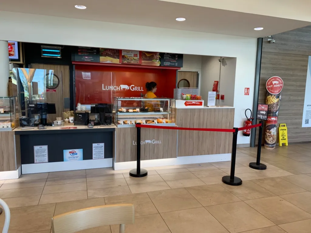 Lunch Grill_Saint-Épain_slider_image_3