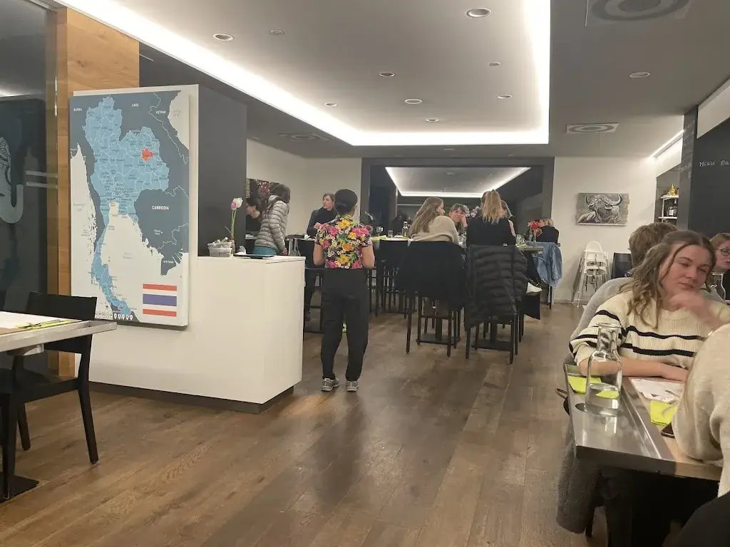 Ali Motamed_Kalasin_Bulle_review