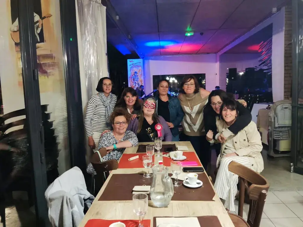 Jennifer Sanson_La Guinguette_Reuilly_review