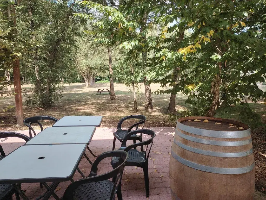 La Guinguette restaurant in Reuilly