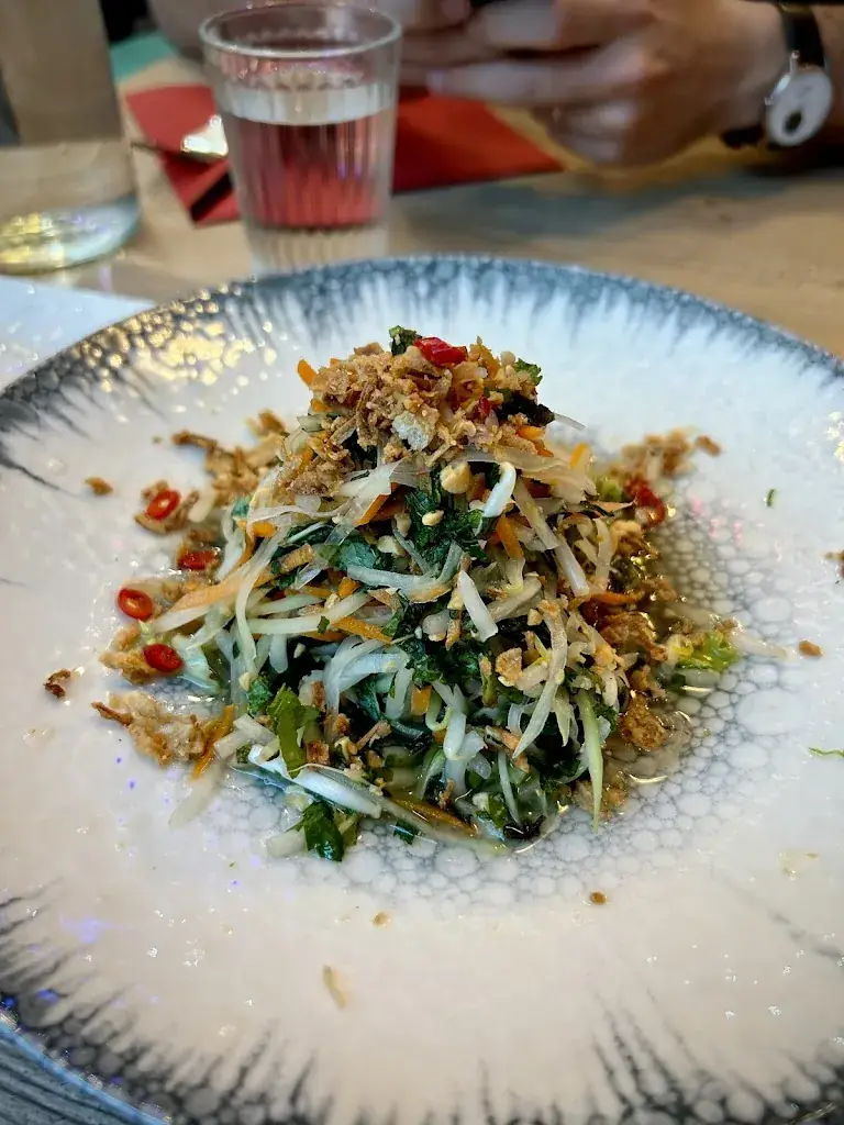 Alizée Lambert Sala_Trois Crabes_Paris_Bewertung