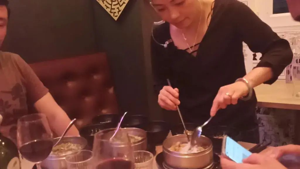 Trois Crabes_Paris_slider_image_2