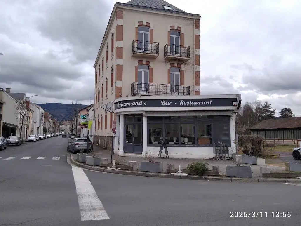 Phil Baisson_Le Gourmand_Ambert_review