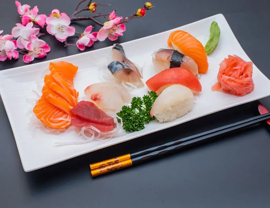 Fukuyama_Paris_slider_image_3