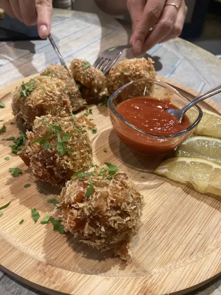 Léa delais_La Mia Casa_Paris_review