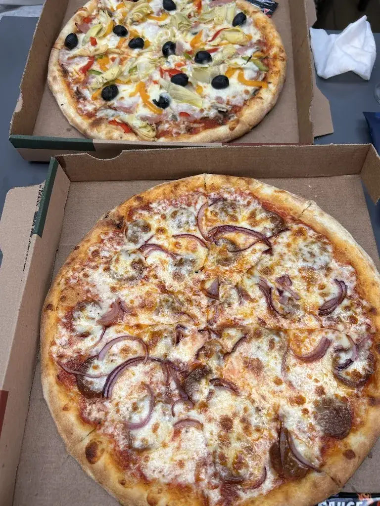 ouyang ken_Star pizza_Saint-Laurent-Nouan_review