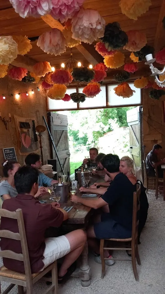 Hanna Buyssens_Le Cheval Blanc_Mogneneins_review