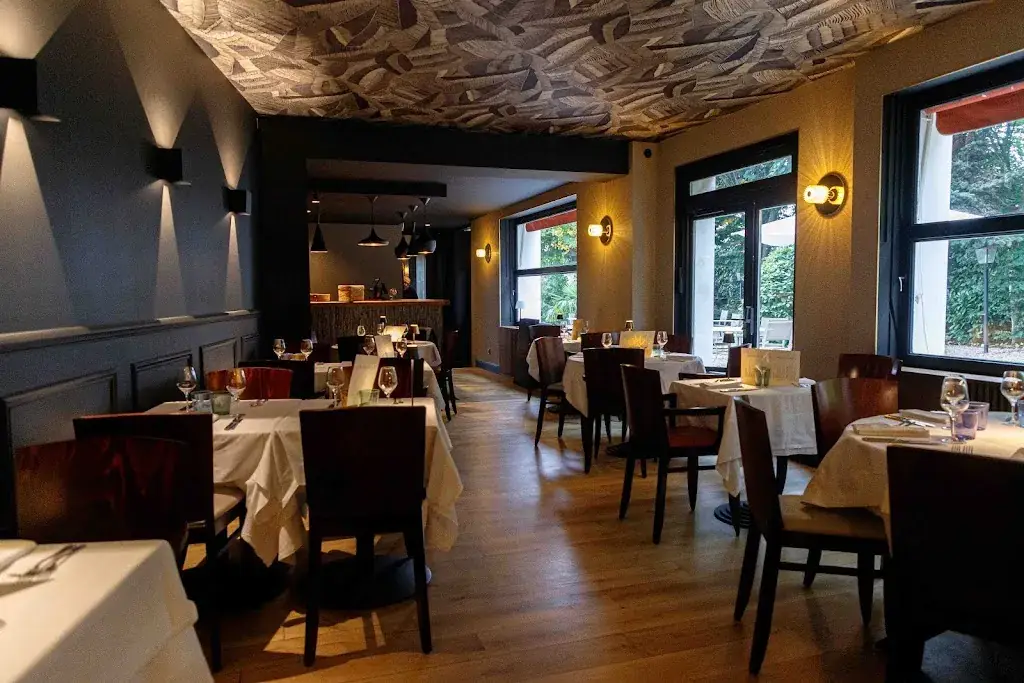 Les Toqués Restaurant in Saint-Jean-de-Braye