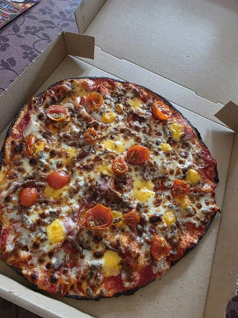 Pizza Box Le Camion_Saint-Paterne-Racan_slider_image_2