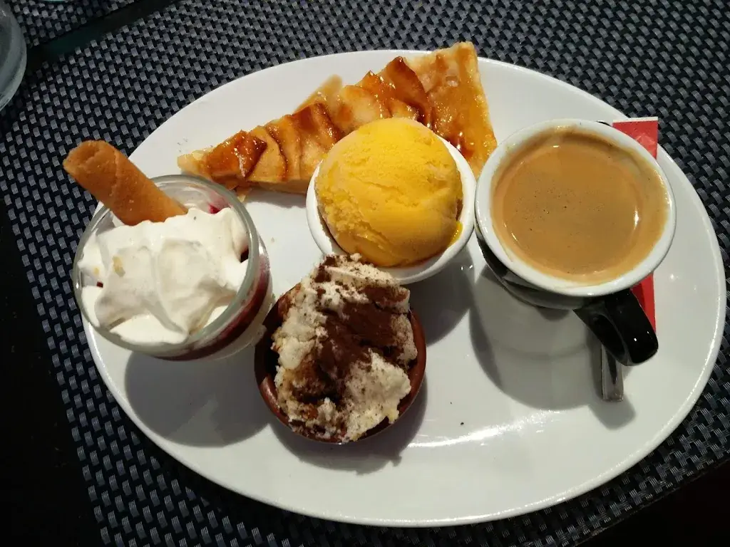 LE DON CAMILLO_Lèves_slider_image_3