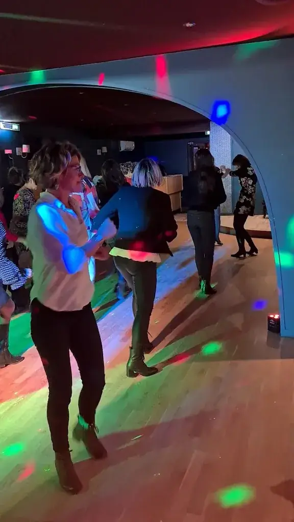 L'Escale du port Arthur_Saint-Hilaire-Saint-Mesmin_slider_image_2