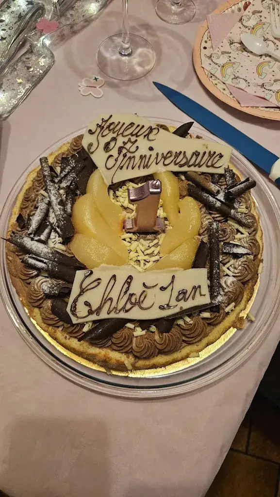 Aurelie MORTIER_Feuilleuse Laurent_Saint-Rémy-sur-Avre_recensione