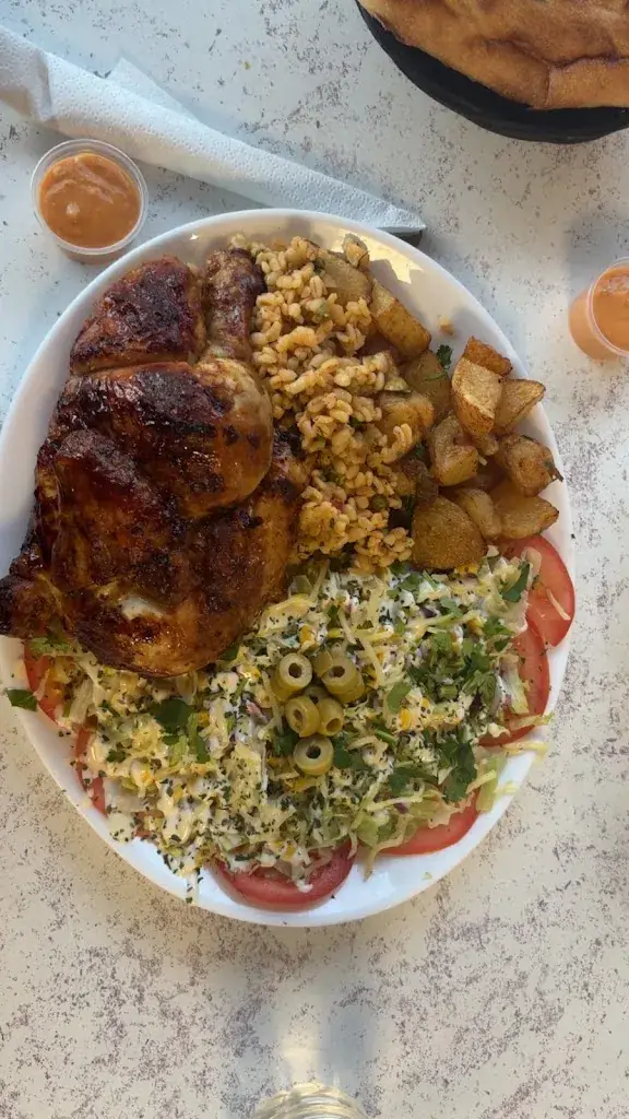 Kenza Benoudiba_régal food_Saint-Jean-de-Braye_review