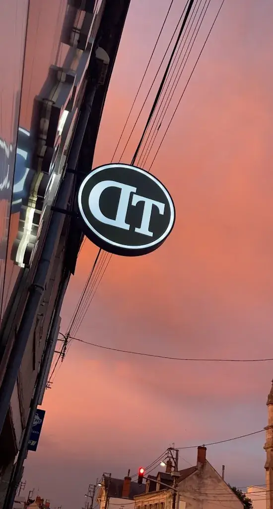 Le District Lounge_Saint-Jean-de-Braye_slider_image_3