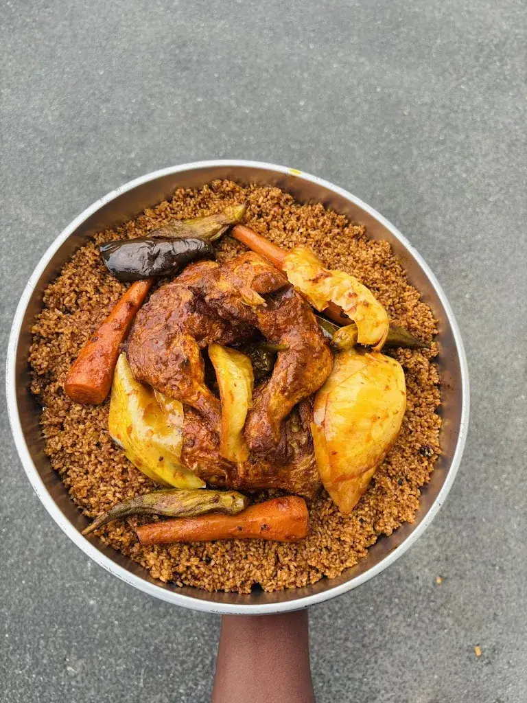 West garden restaurant in Saint-Jean-de-Braye