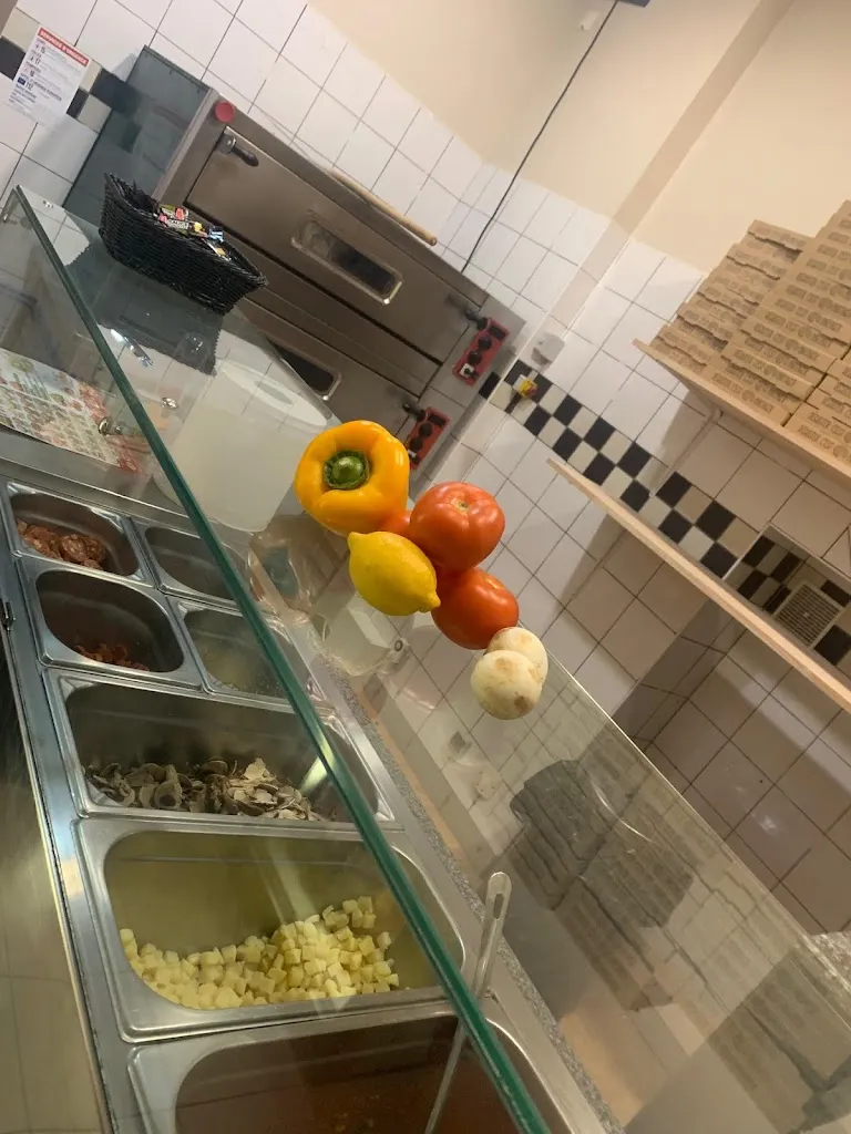 MONDO DELLA PIZZA Sandillon restaurant in Sandillon