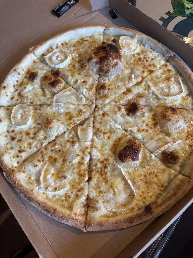 Mood pizza_Sandillon_slider_image_3