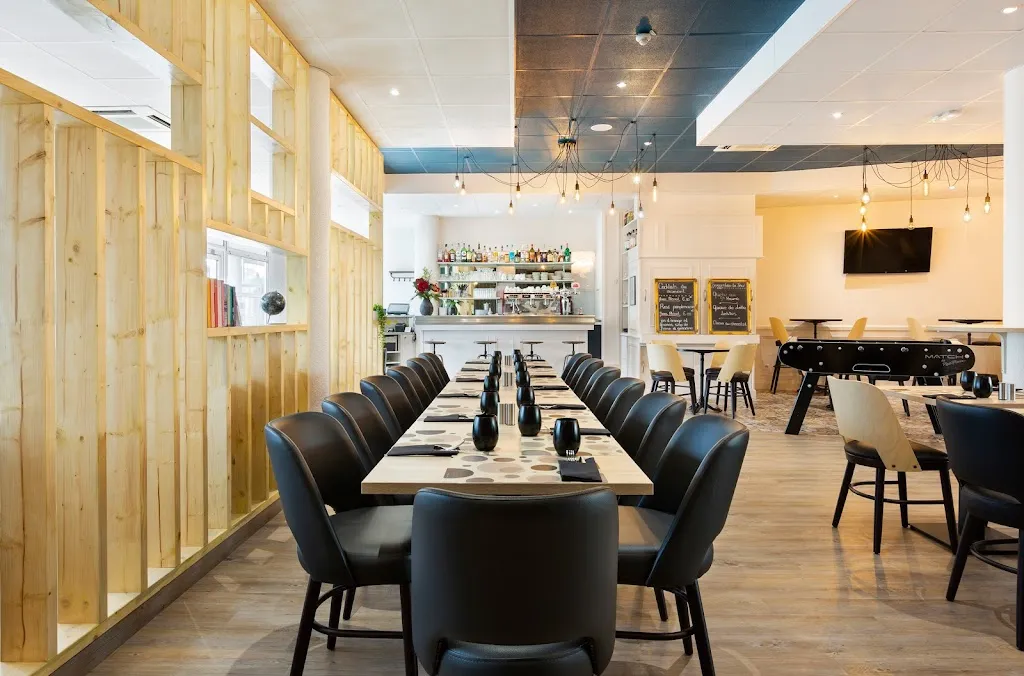 Brasserie "Le Parvis" restaurant in Saint-Pierre-des-Corps