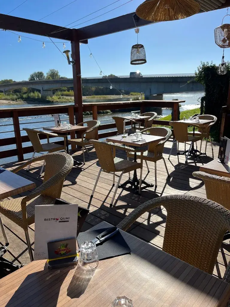 Le Bistro’Quai Restaurant in Saint-Satur