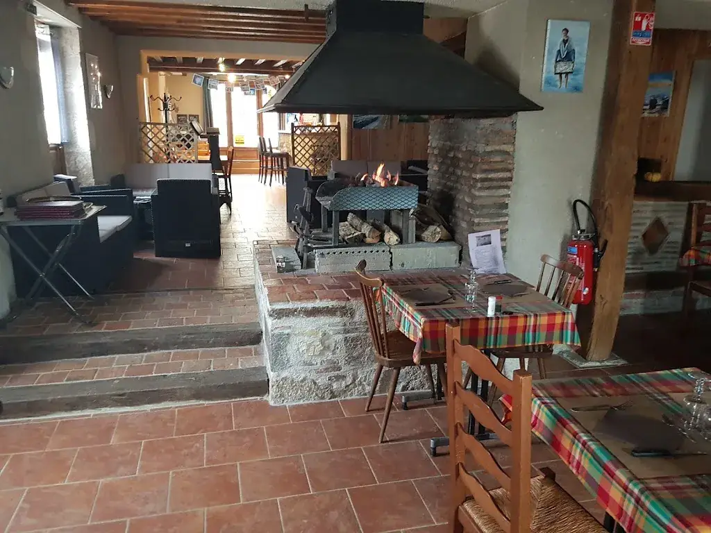 Bar Restaurant La Boule D'or_Savigny-en-Sancerre_slider_image_1