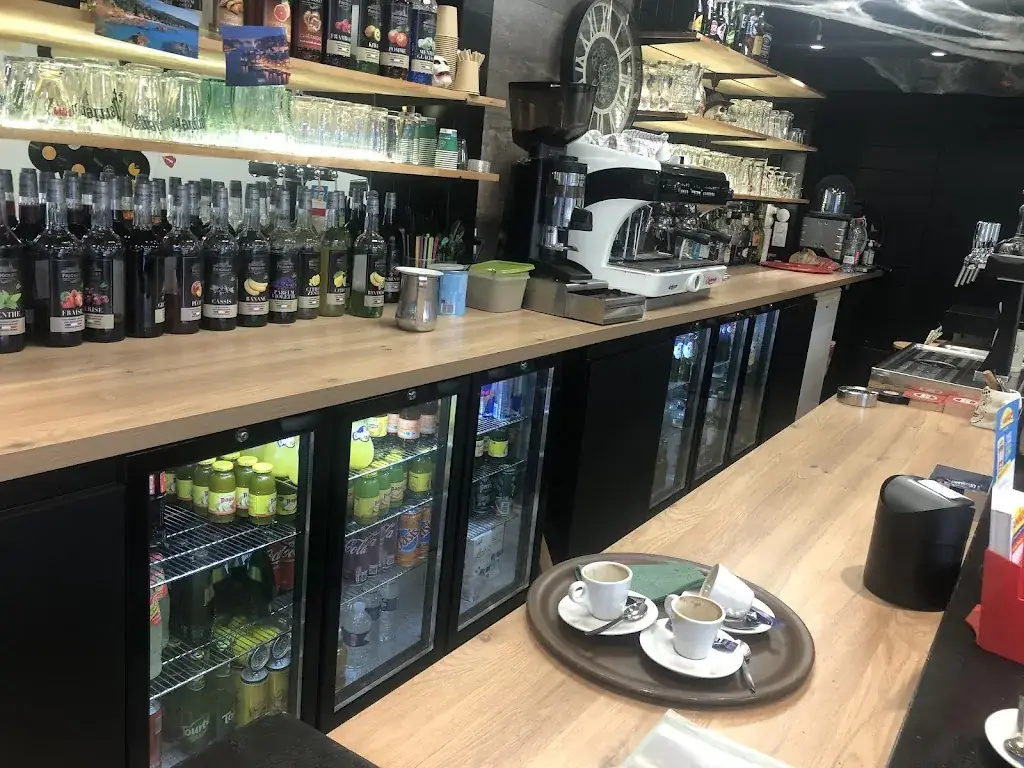 Le Saussay - Bar_Saussay_slider_image_3