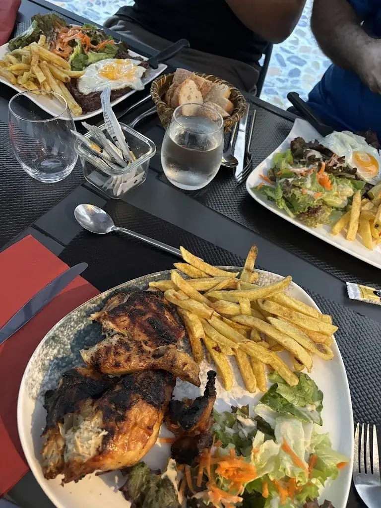 Emilie B_L'étoile D'olindina_Brioude_review