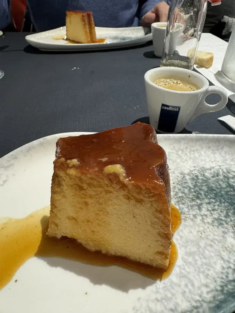 Emi Co_L'étoile D'olindina_Brioude_review