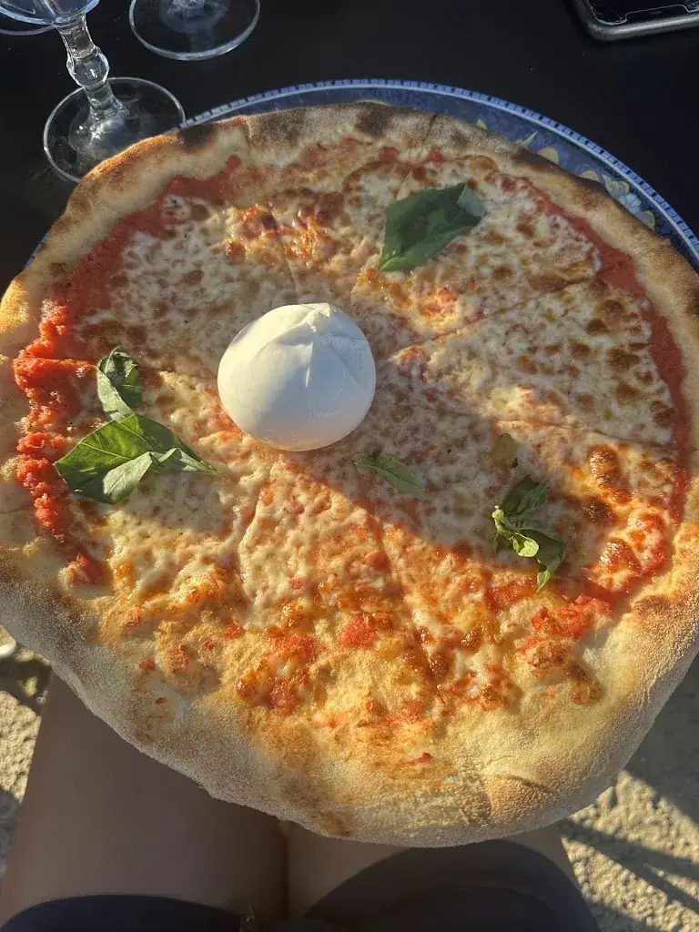 Alice Marguet_Roma pizzeria restaurant_Savigné-sur-Lathan_review