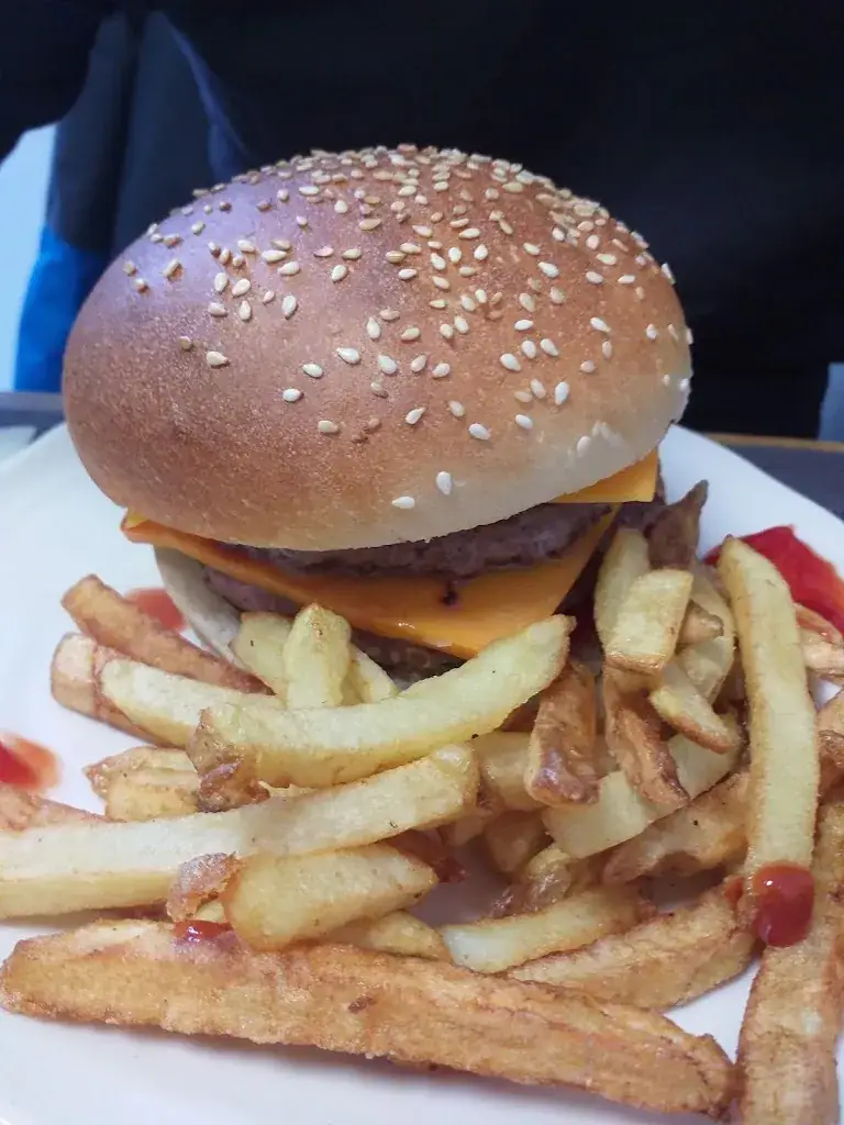 Restaurant Pizzeria Traiteur Ô Saveurs du Temps_Savigné-sur-Lathan_slider_image_2