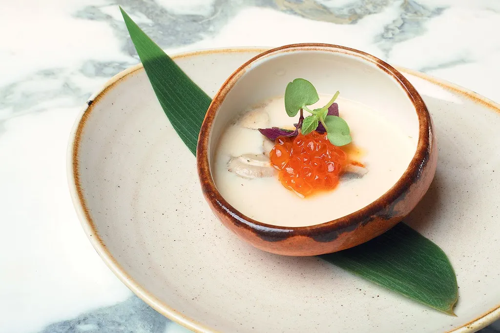 SHIRO_Paris_slider_image_3