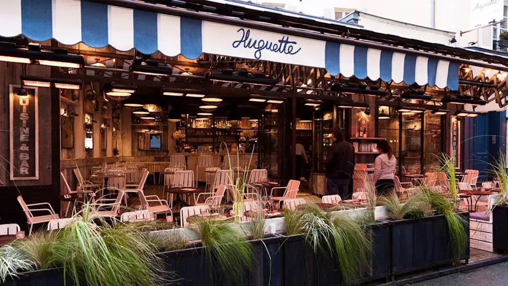 Huguette, Bistro de la mer restaurant in Paris